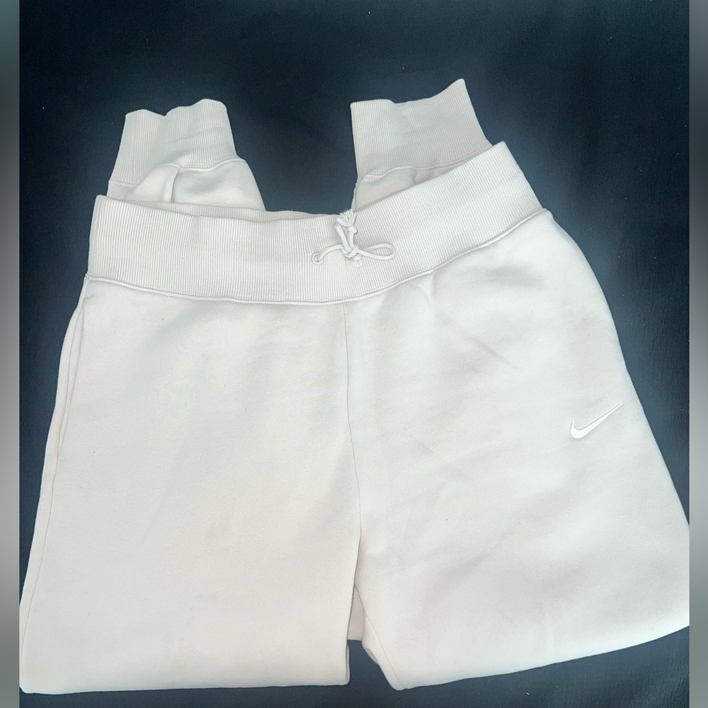 Nike sportswear phoenix high rise joggers